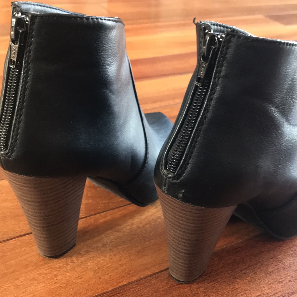 Candie’s Booties - Picture 6 of 6